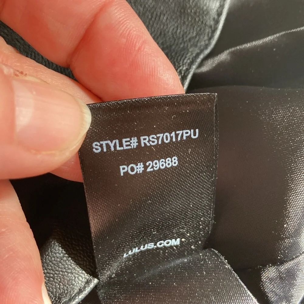 Lulus Classic Black Faux Leather Mini Skirt, Size Medium - Picture 7 of 7